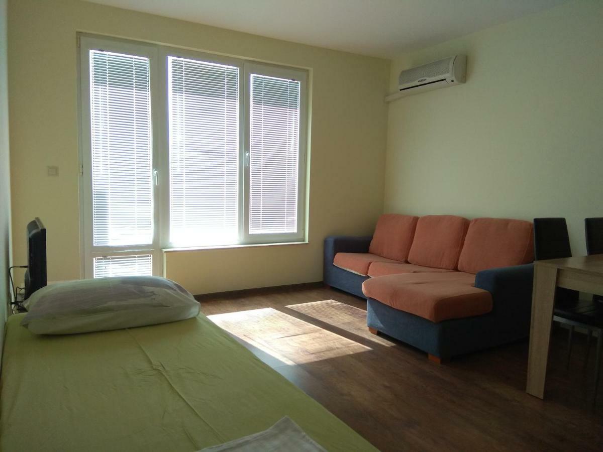Private Apartment In Faith - Ravda Extérieur photo